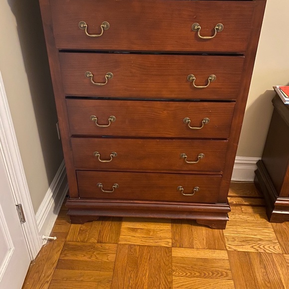 Moving - Picture 6 of 8